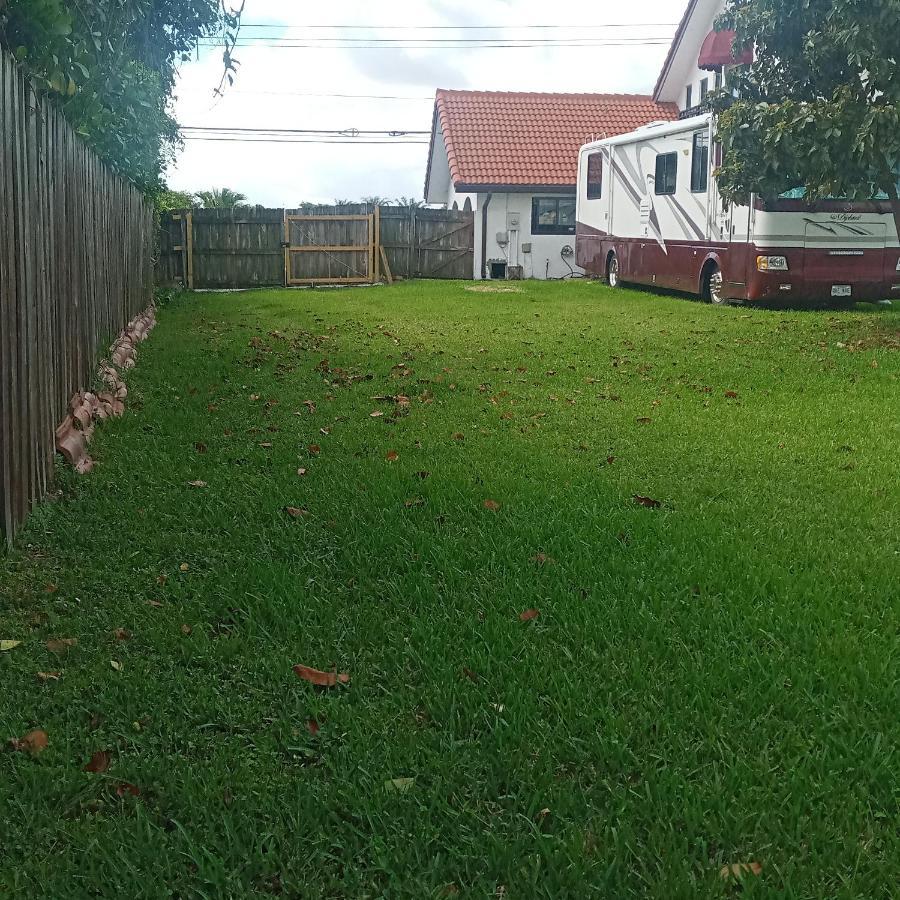 Remodeled And Comfortable Rv - Free Parking Miami Exteriör bild