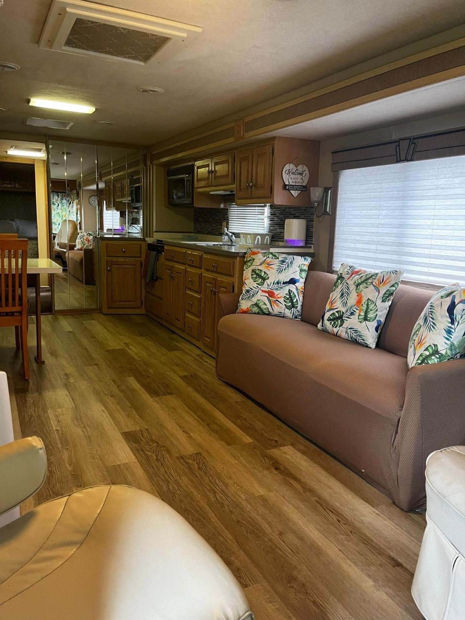 Remodeled And Comfortable Rv - Free Parking Miami Exteriör bild